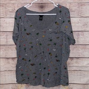 Torrid “vacation” Vneck tee